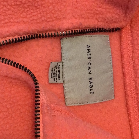 American Eagle Quarter Zip Boxy Fleece Top - Picture 2 of 5